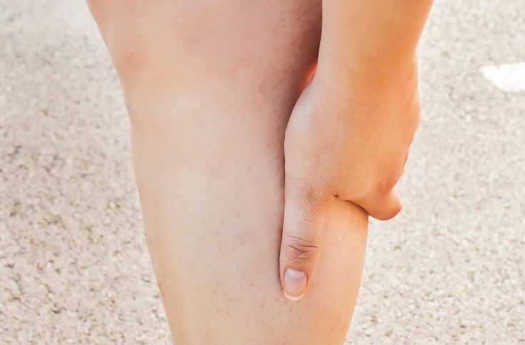 Судороги в ногах: причины, симптомы и профилактика
